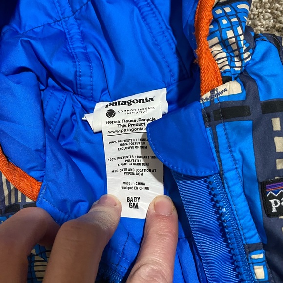 Patagonia baby boys snowsuit - Picture 2 of 2